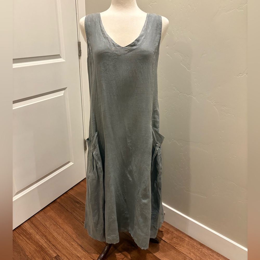 Boutique Gray Linen Dress with Pockets Jumper or Worn Sleeveless EUC